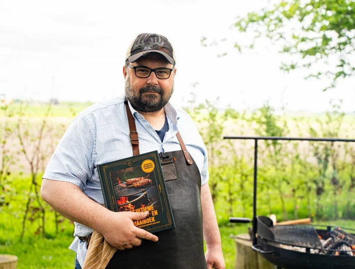 <h2>Jeroen Hazebroek Messen</h2>